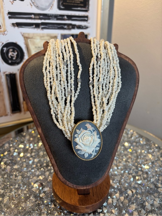 Avon Jewelry - Avon vintage multi-strand seed bead and rose cameo necklace